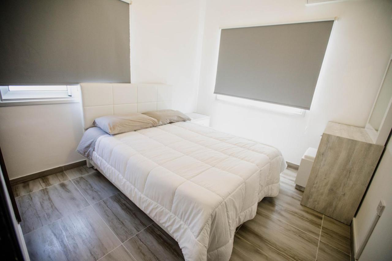 Twins Apartments คาโตเปียร์กอส ภายนอก รูปภาพ